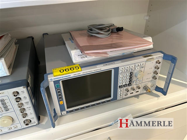 ROHDE&SCHWARZ SMU 200A VECTOR SIGNAL GENERATOR